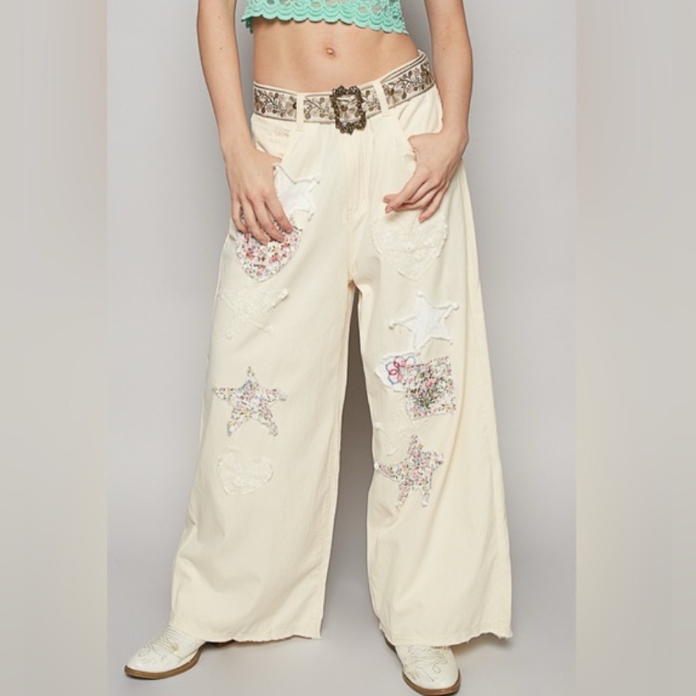 Brand new POL Hippie Bloom Wide Leg Pants in Cream. Size S.